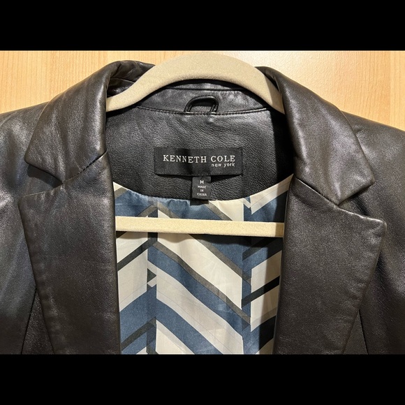 Keneth Cole leather jacket. - Picture 2 of 4